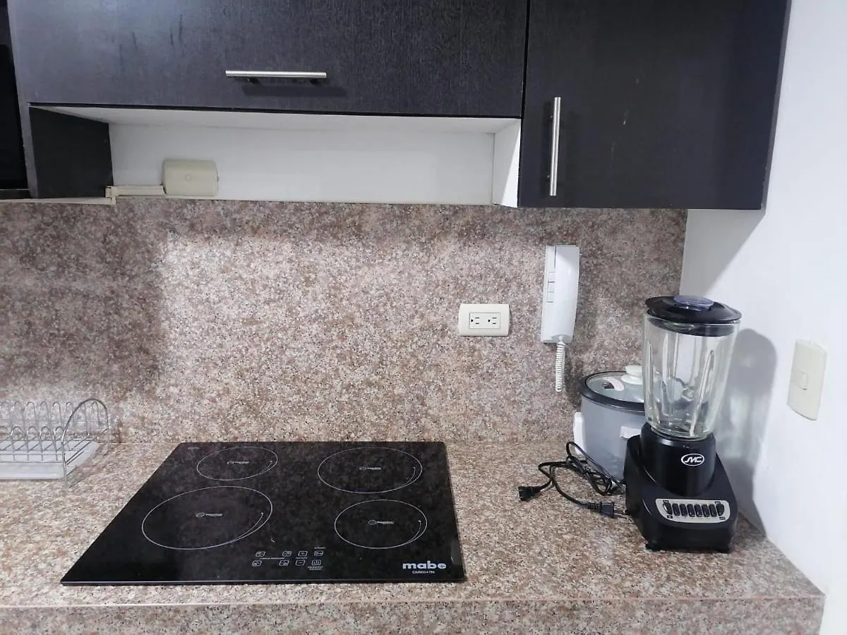 Comodo Dpto Full Equipo 2 Hab, Seguridad Y Parqueo Privado Guayaquil Apartment
