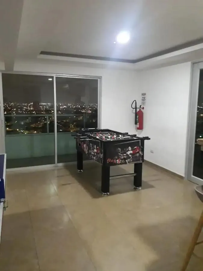 Comodo Dpto Full Equipo 2 Hab, Seguridad Y Parqueo Privado Guayaquil Apartment